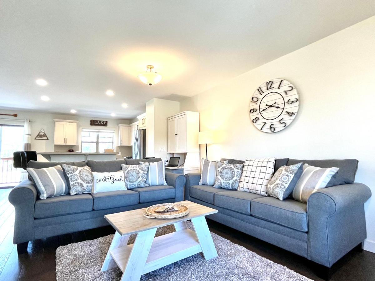 Perfect Base Invermere 3Bd Townhouse Mt Views With Garage Екстериор снимка